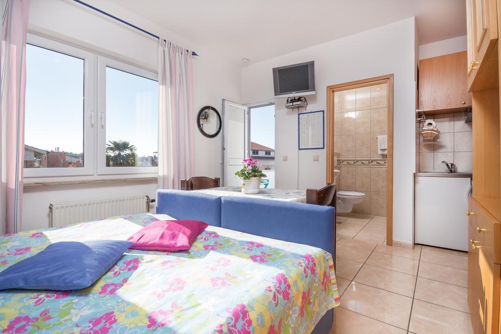 Apartments Villa-Passat Пореч Экстерьер фото
